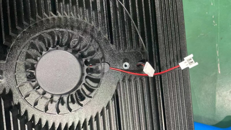 Brazil Customer Case: Customized DC7015 Dual-Ball Bearing Cooling Fan for Smart Aquarium Lighting