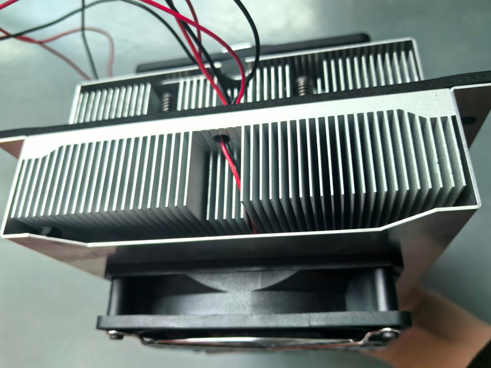 German Telecom Customer Selects EISKUHL DC12025 TEC Cooler to Replace Delta Original Solution